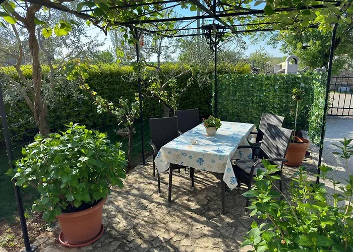 招待所 Casa Borgo 3*